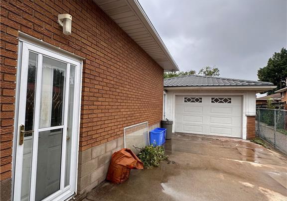 46-amanda-street-hamilton-ontario-40815684