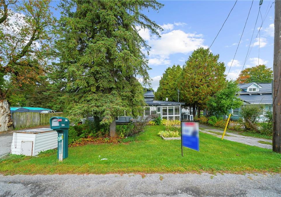 246-regional-road-8-uxbridge-ontario-40815704