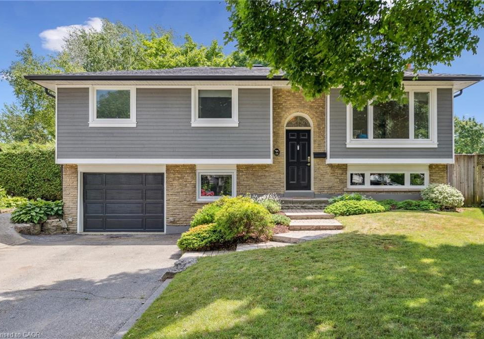 132-osborne-crescent-oakville-ontario-40815715