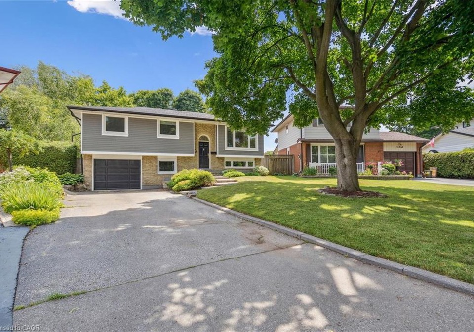 132-osborne-crescent-oakville-ontario-40815715