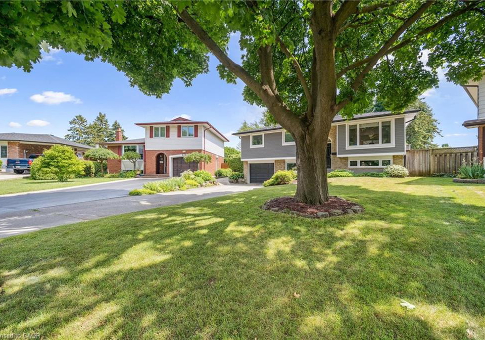 132-osborne-crescent-oakville-ontario-40815715