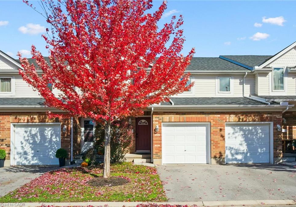 151-clairfields-drive-guelph-ontario-40815785
