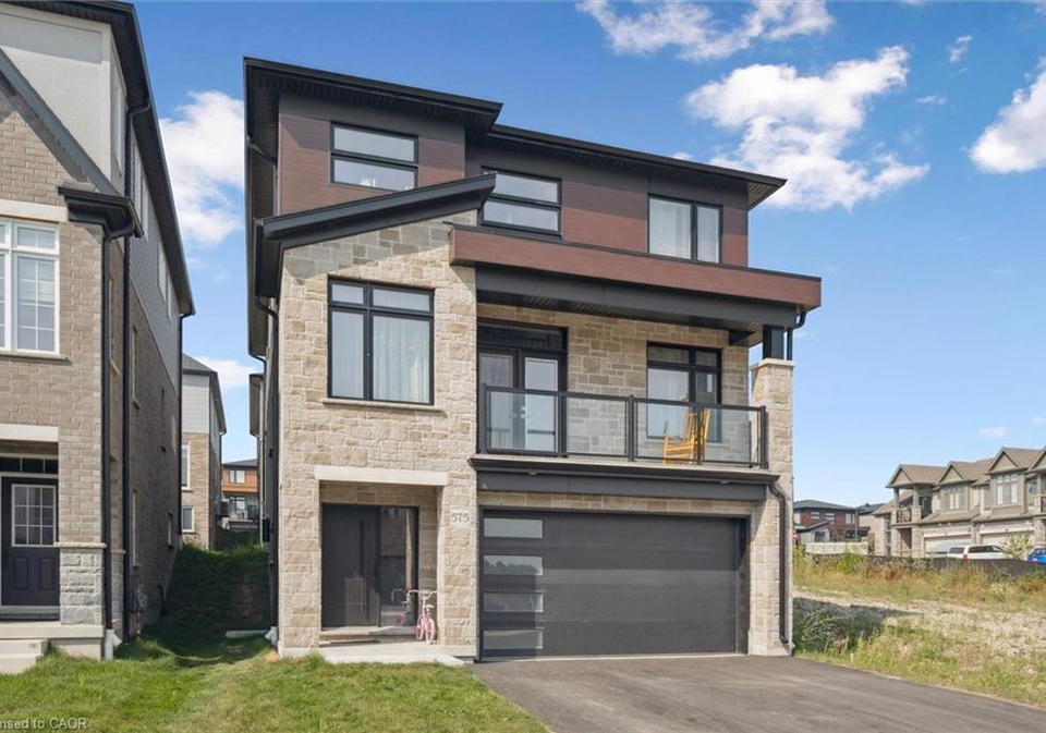 575-balsam-poplar-street-waterloo-ontario-40815807