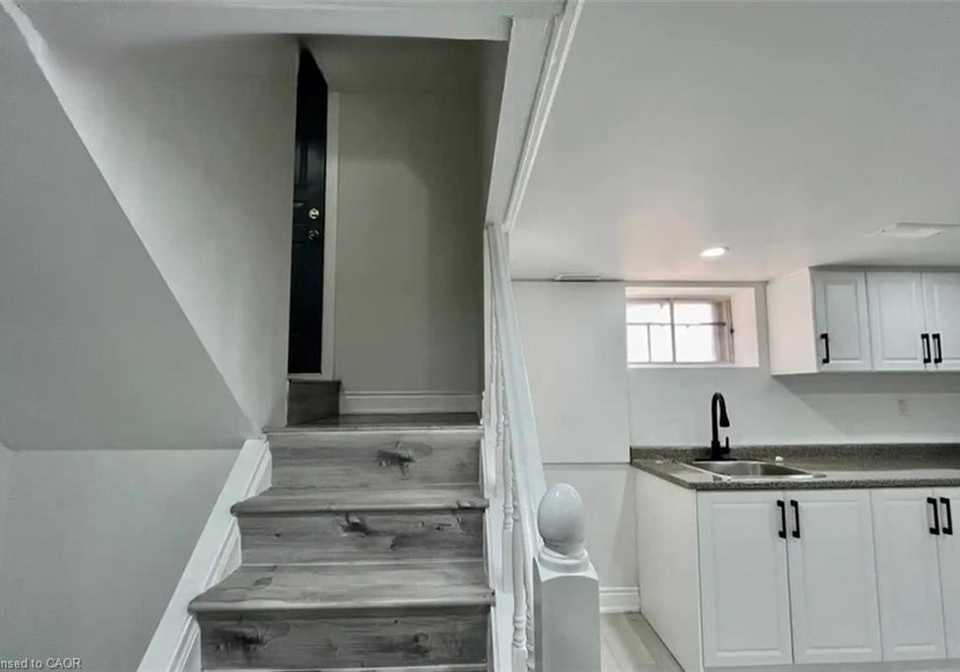 19-crosthwaite-avenue-s-hamilton-ontario-40815811