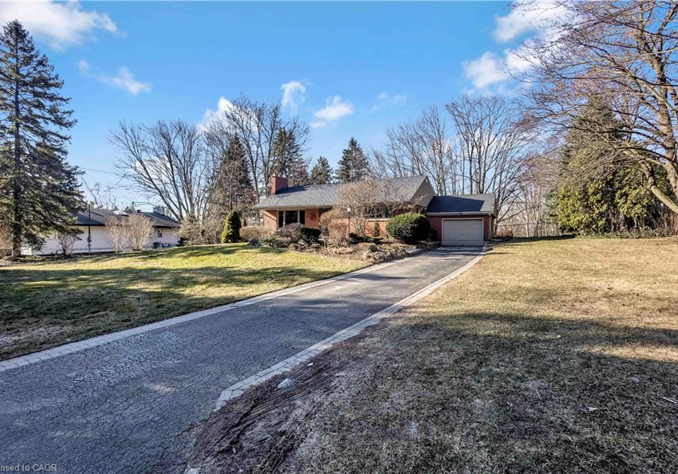1898-waterdown-road-burlington-ontario-40815854