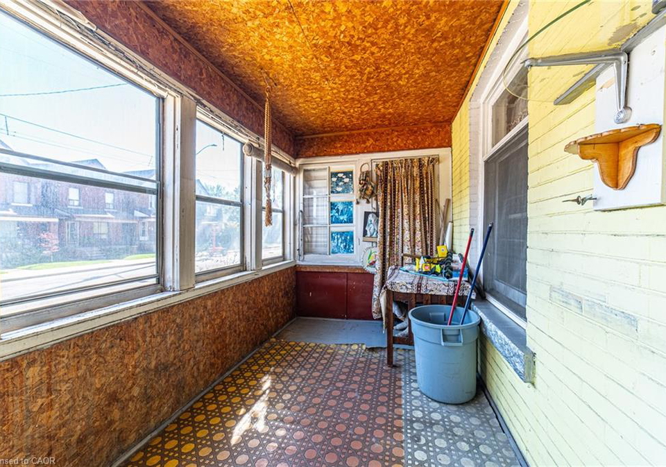 35-sherman-avenue-n-hamilton-ontario-40815867