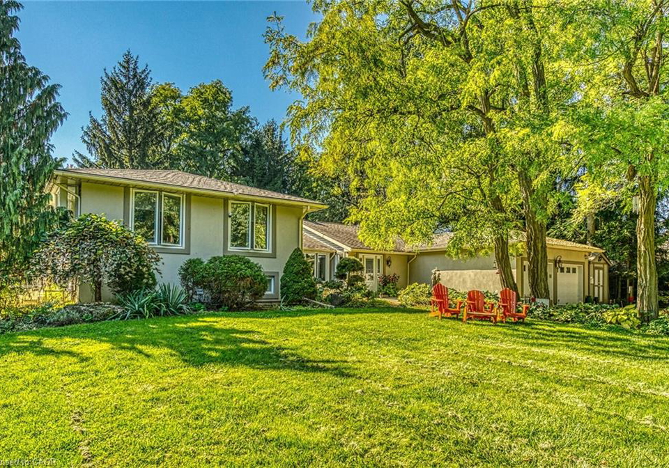 5590-blind-line-burlington-ontario-40815884