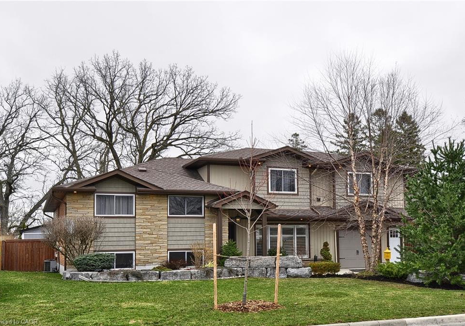 19-woodland-drive-cambridge-ontario-40815917