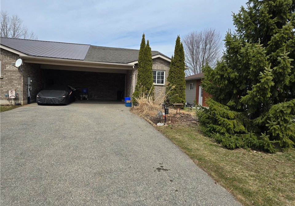25d-griffiths-drive-paris-ontario-40815953