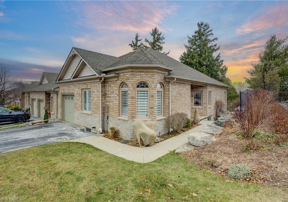 10-cobblestone-drive-paris-ontario-40815954