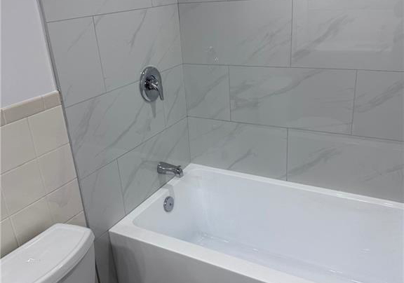 1667-bathurst-street-toronto-ontario-40815975