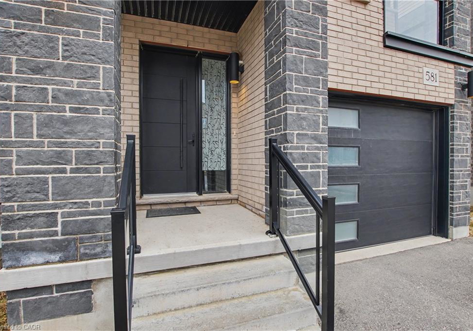 581-benninger-drive-kitchener-ontario-40815978