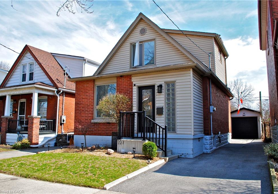 107-graham-avenue-s-hamilton-ontario-40815988
