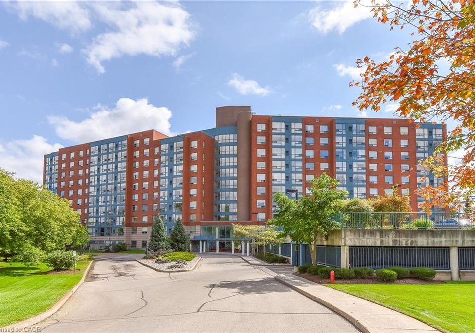 55-blue-springs-drive-waterloo-ontario-40816004