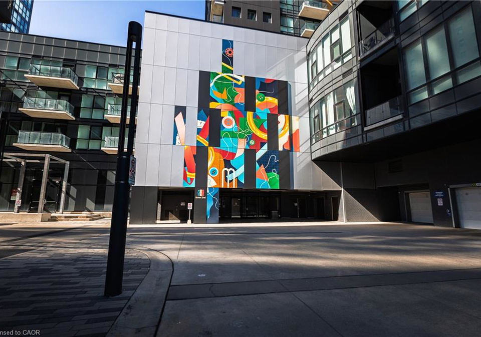 108-garment-street-kitchener-ontario-40816062