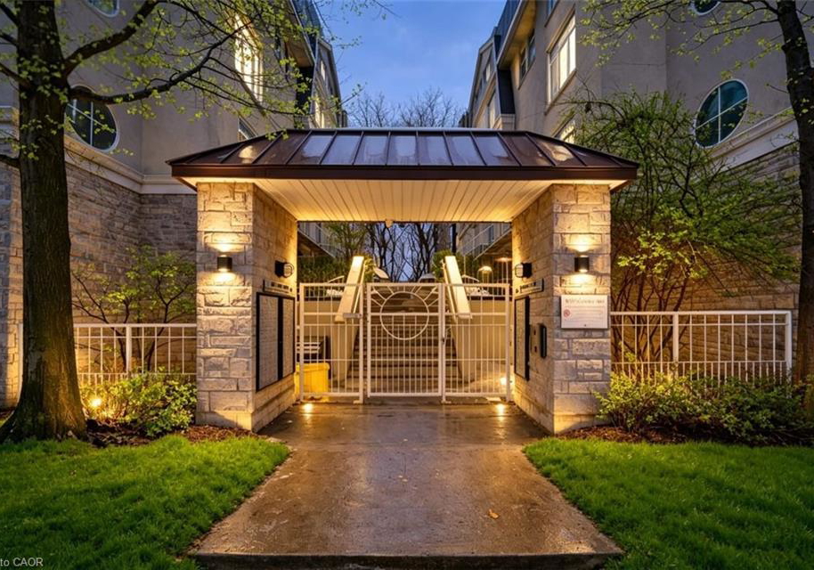 28-stadium-road-toronto-ontario-40816099