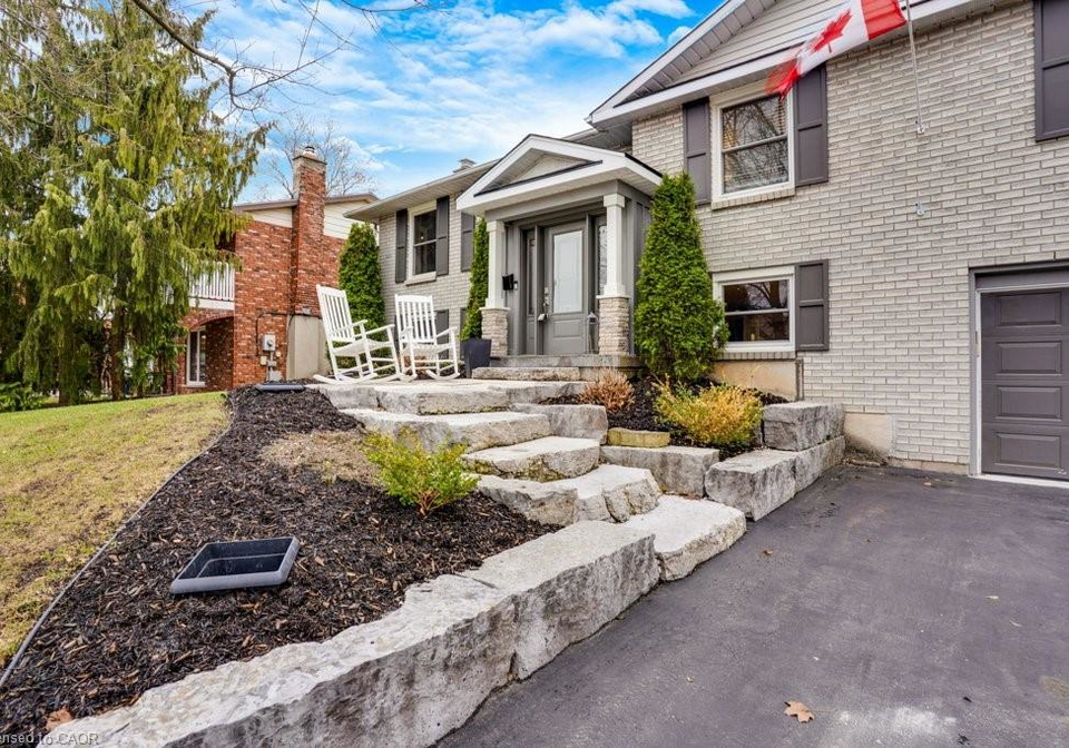 34-leslie-avenue-cambridge-ontario-40816184