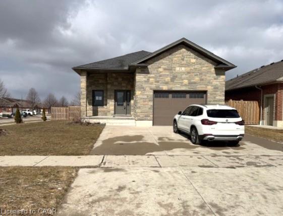 13-forbes-crescent-listowel-ontario-40816189