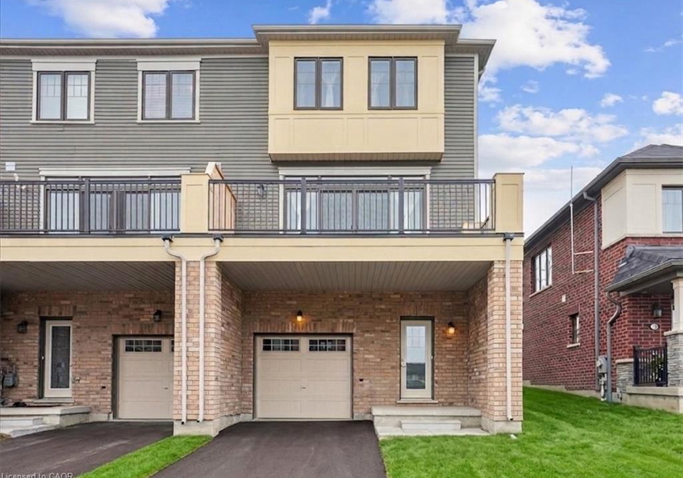 16-utter-place-stoney-creek-ontario-40816206