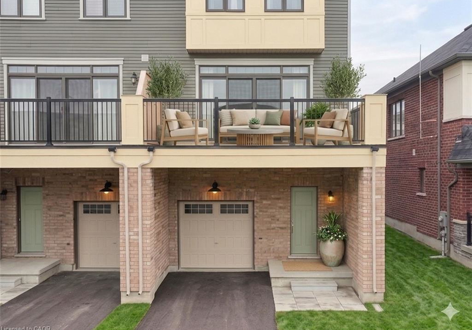 16-utter-place-stoney-creek-ontario-40816206