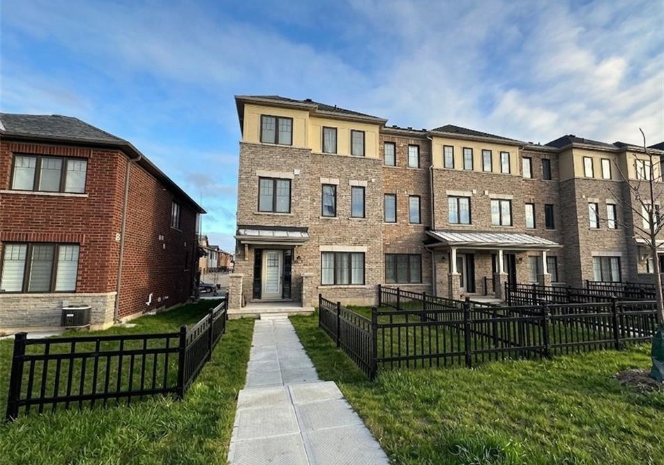16-utter-place-stoney-creek-ontario-40816206
