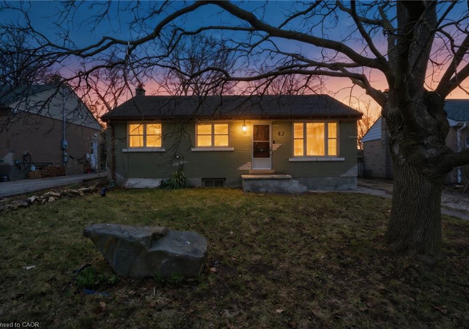 82-glenview-avenue-cambridge-ontario-40816214