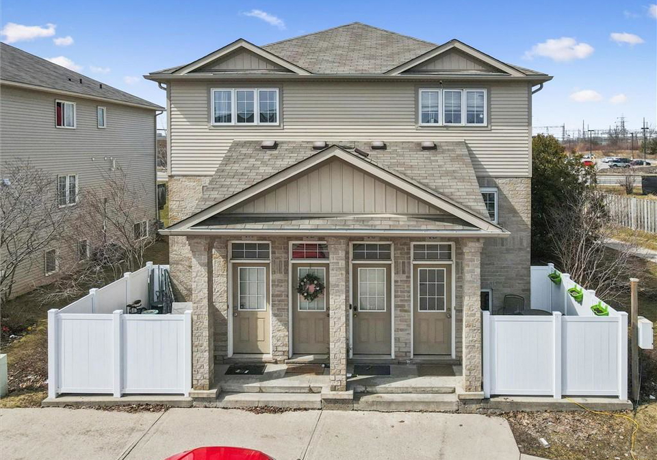 240-westmeadow-drive-kitchener-ontario-40816222