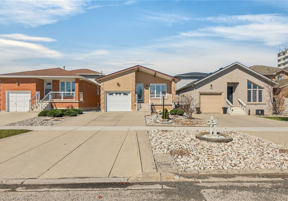 738-upper-kenilworth-avenue-hamilton-ontario-40816223