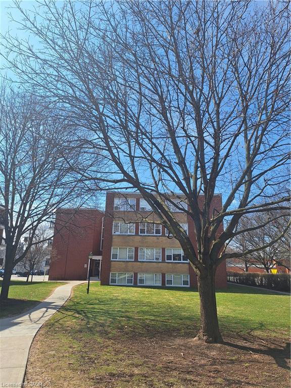 2052-courtland-drive-burlington-ontario-40816235