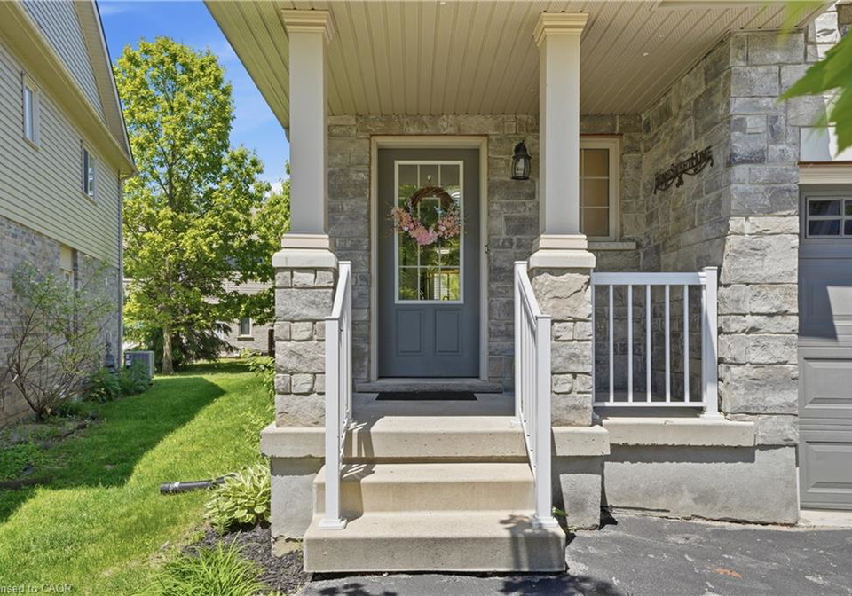 7-upper-mercer-street-kitchener-ontario-40816259