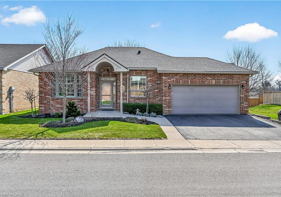 16-northernbreeze-street-mount-hope-ontario-40816273