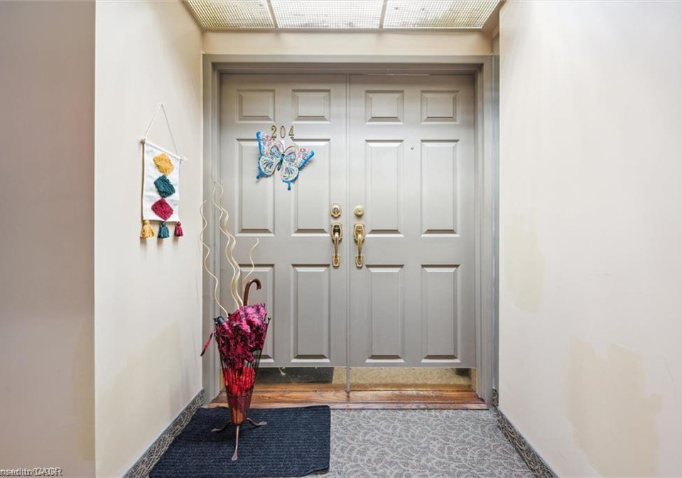 3267-king-street-e-kitchener-ontario-40816280