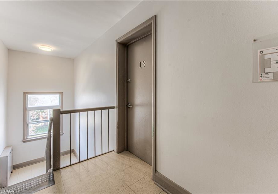 141-chapel-street-kitchener-ontario-40816281