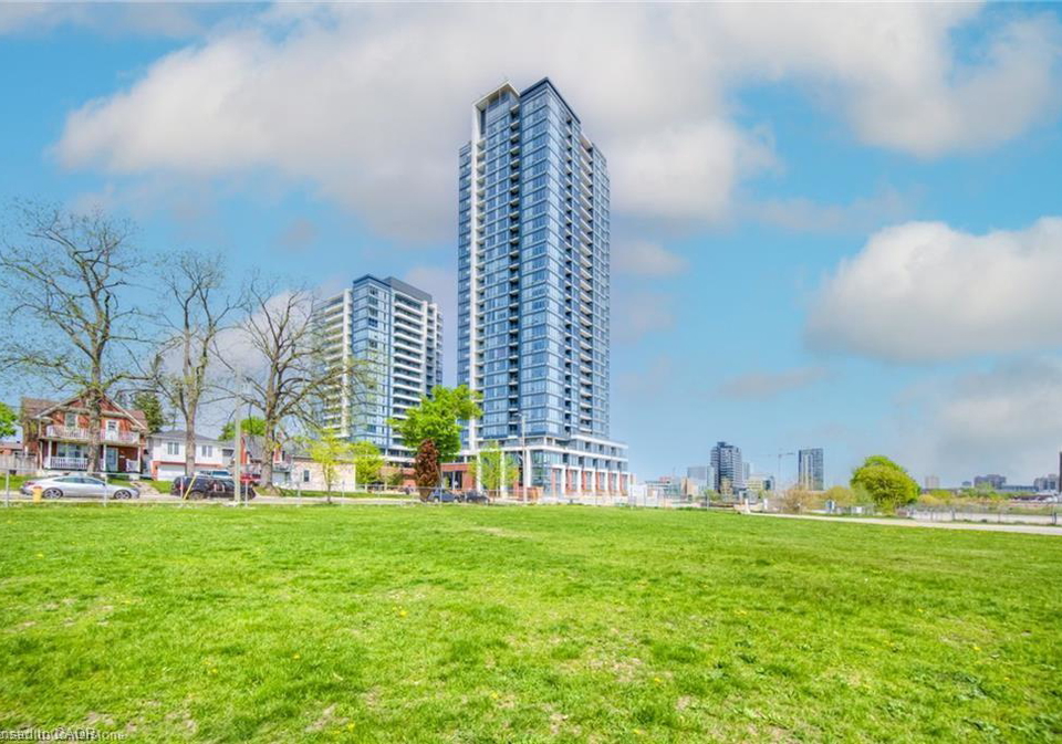 15-wellington-street-s-kitchener-ontario-40816319