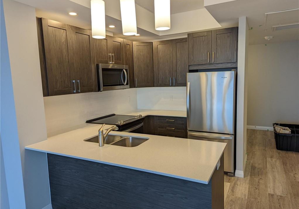 60-charles-street-w-kitchener-ontario-40816325