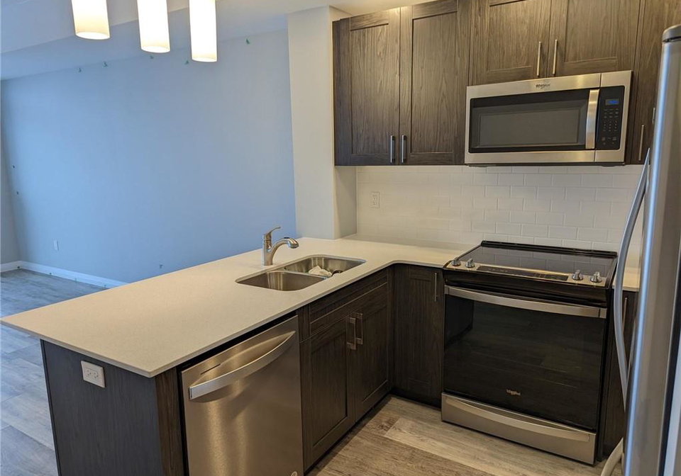 60-charles-street-w-kitchener-ontario-40816325