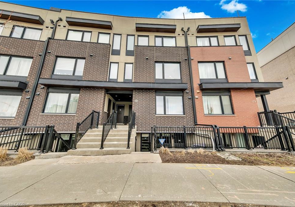 181-william-duncan-road-north-york-ontario-40816333