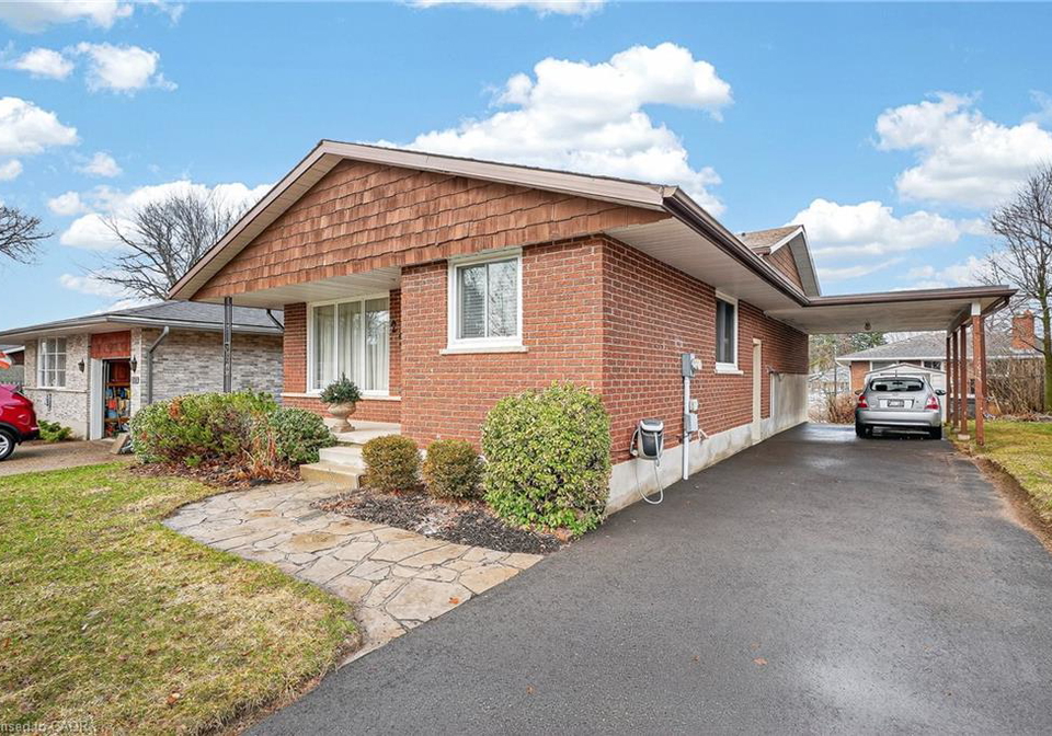 229-laurentian-drive-kitchener-ontario-40816355