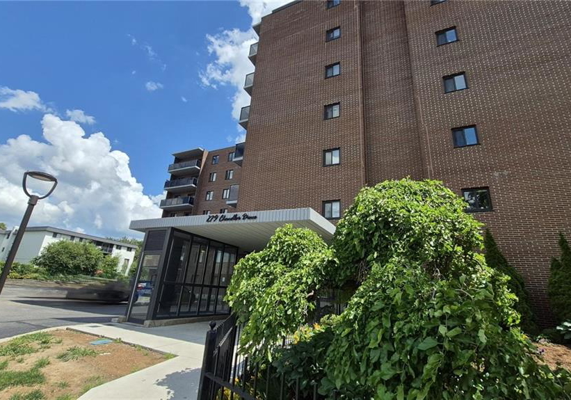 279-chandler-drive-kitchener-ontario-40816397