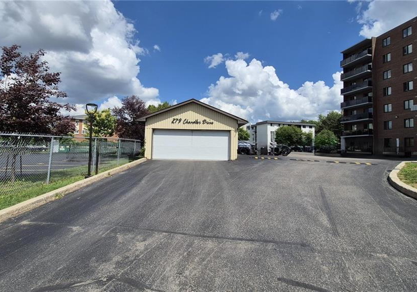 279-chandler-drive-kitchener-ontario-40816397