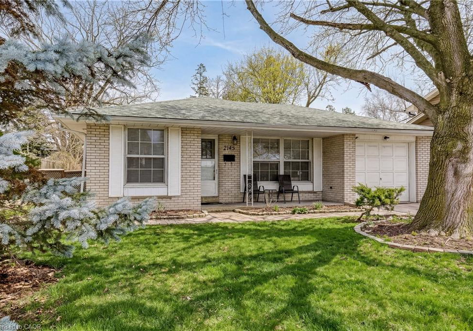 2145-sandringham-drive-burlington-ontario-40816443