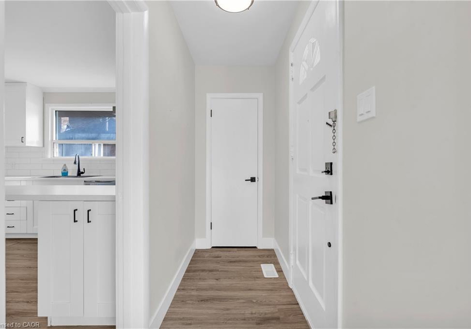 220-bruce-street-kitchener-ontario-40816470