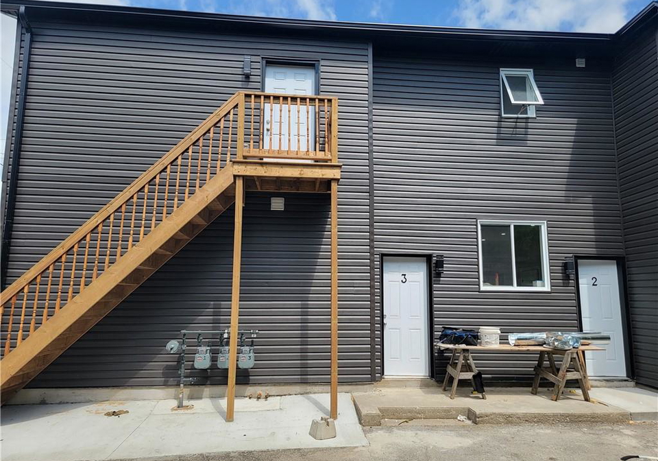 103-peel-street-brantford-ontario-40816518
