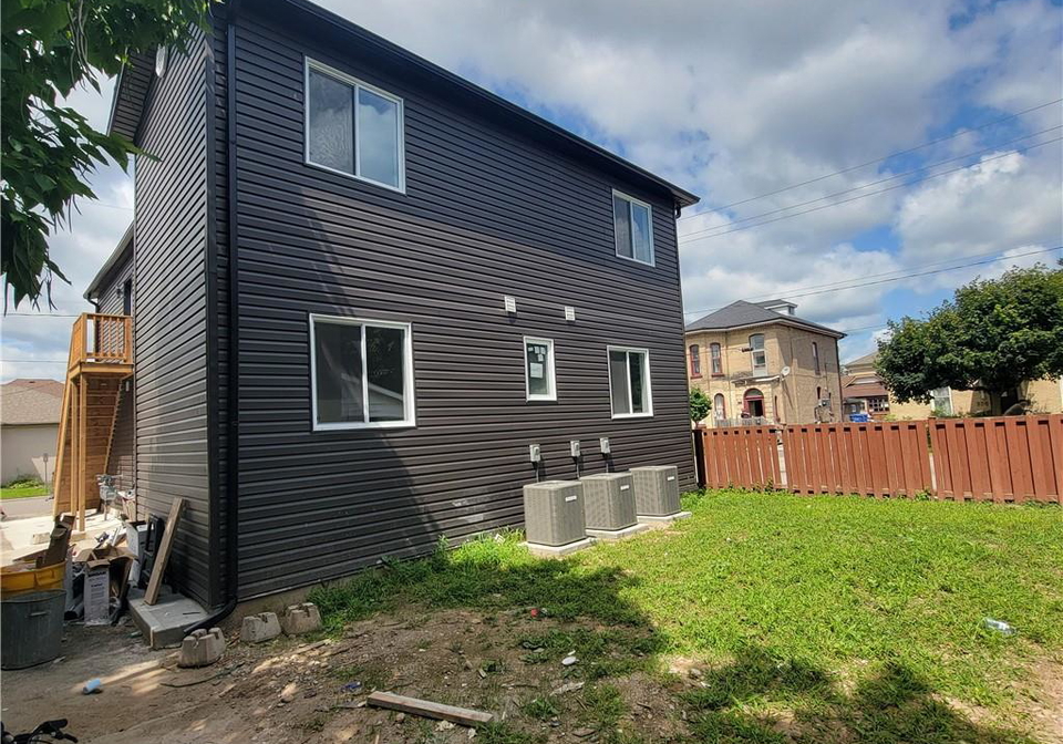 103-peel-street-brantford-ontario-40816518