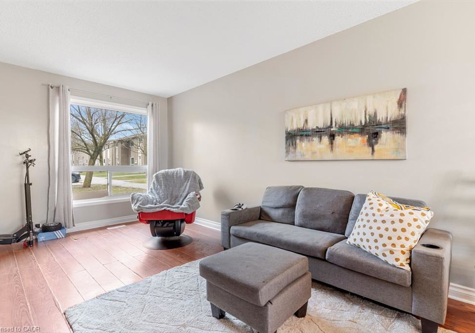 25-upper-canada-drive-kitchener-ontario-40816576