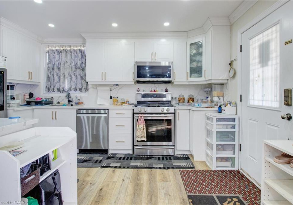 823-queensdale-avenue-e-hamilton-ontario-40816624