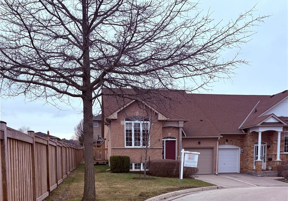 10-davidson-boulevard-dundas-ontario-40816644