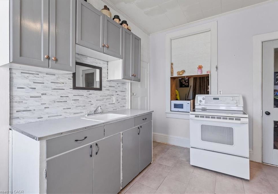 92-francis-street-cambridge-ontario-40816645