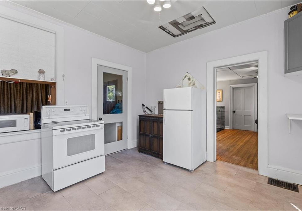 92-francis-street-cambridge-ontario-40816645