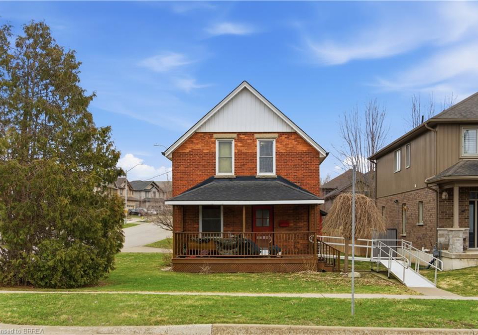 139-willow-street-paris-ontario-40816676